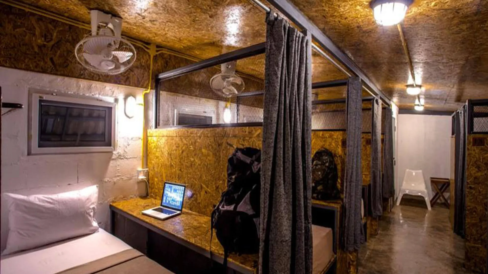 Koh Tao Loft Hostel